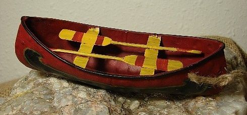 GSI Tin Canoe with Paddles Ornament – #99308